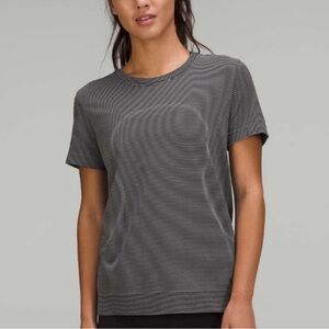 Lululemon Women’s Swiftly Tech Shirt- Size:12